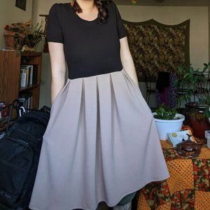 Sweet Short-Sleeved Dress (with Pockets!)